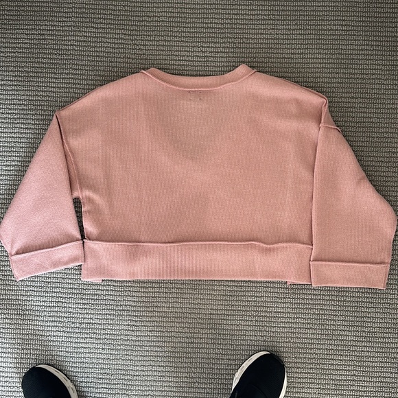 BDG pink V neck sweater/long sleeve size XS - Picture 4 of 4